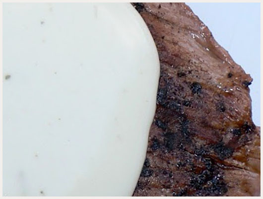 Bavette de Boeuf Sauce aux Bleuets et au Camembert