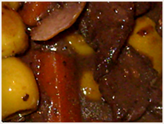Boeuf aux Olives et Vin Rouge