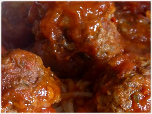 Boulettes de Boeuf à la Sauce Tomate